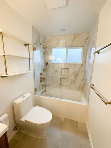 Pacific Heights Bathroom photo 1